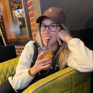 Meet your Posher, Haley